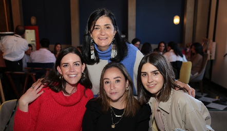  Carmelita Cordero, Daniela Pérez, Isabel Pérez y Rocío Abaroa.