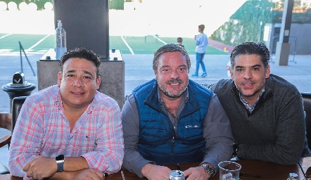  Emmanuel Guevara, Héctor Morales y Pablo Algara.