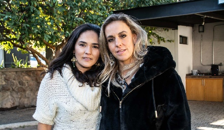 Ana Paula Valdés y Mónica Torres.