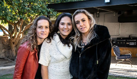  Fernanda García, Ana Paula Valdés y Mónica Torres.