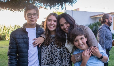  Familia Díaz del Castillo Valdés.