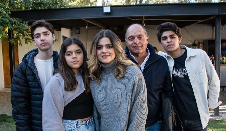  Familia Morales Sarquis.