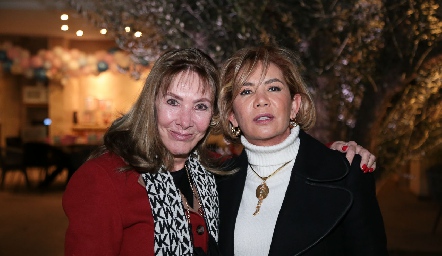  Maribel González e Isabel Carrillo.