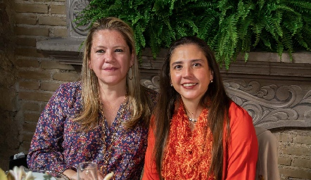  Lorena Martínez y Selene Gaviño.