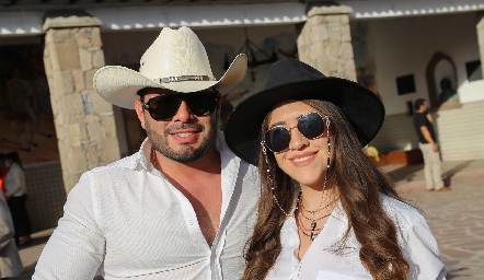  Enrique Cabrera y Leticia Montiel.