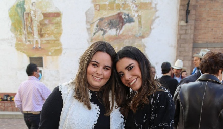  Valeria de la Vega y Ana Cecilia Rodríguez.