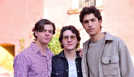  Juan Carlos Hernández, Diego Buendía y Esteban Artolózaga.
