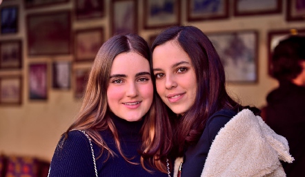  Lore de la Garza y Ximena Delsol.
