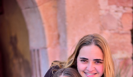  Joaquina Morales y Lorenza Hinojosa.