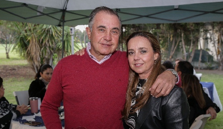  Javier y Marcela Alcalde Nava.
