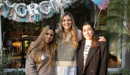  Ana María López, Pao Torre y Ximena Torres.