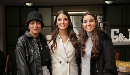  Daniela, Marisol y Gaby González.