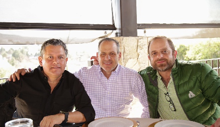  Pepe Guevara, Ramón Gómez y Saad Sarquis.