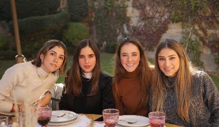  Paola Dávila, Gaby Lambert, María Cueli y Claudia Rodríguez.