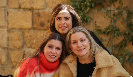  Gaby Goldaracena, Pily Díaz de León y Pupi García.