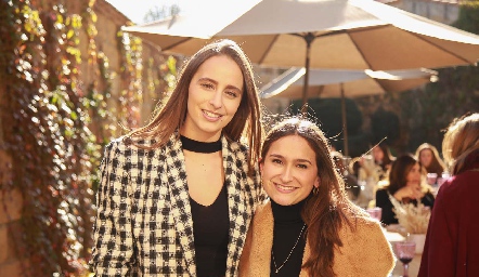  Rommy Cocco y Priscila Medlich.