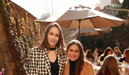  Rommy Cocco y Priscila Medlich.
