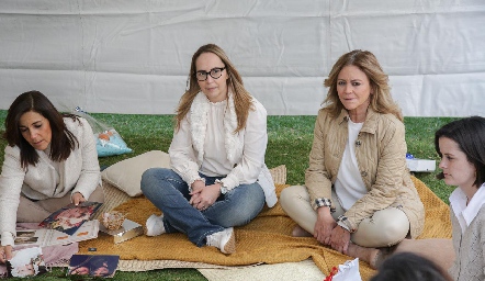  Elisa Martínez, Claudia Cohen, Lupita Santos y Ana Paty Meade.