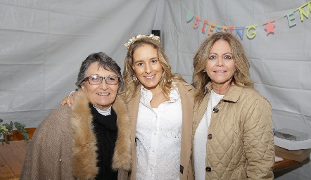  Gloria Martinez, Pao Poumian y Guadalupe Santos.