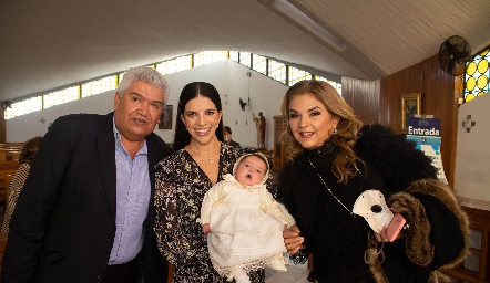  Francisco Ruiz, Idalia Echegollen, Valentina y Luz María Márquez.