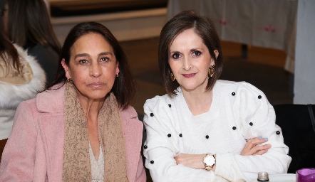  Lety Artolózaga y Norma Villanueva.