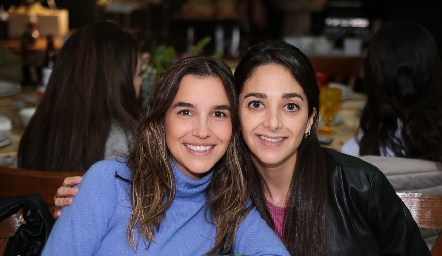  Montserrat Villanueva e Isabel Villanueva.