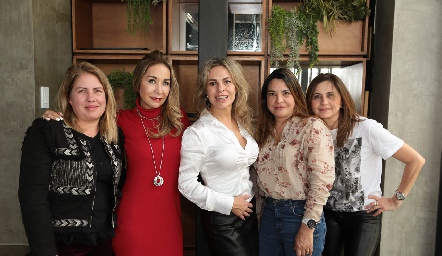  Georgina Anaya, Olga Mendoza, Marcela González, Ruth Cárcova y Marcia Hernández.