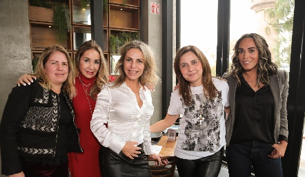  Georgina Anaya, Olga Mendoza, Marcela González, Marcia Hernández y Bere Cortez.
