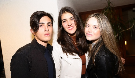  Juan Carlos Macías, Natalia Gómez y Silke Vollmer.