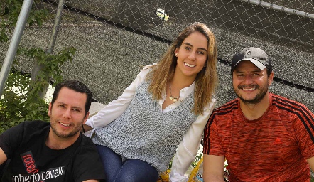  Pablo Castillo, Lucía Borbolla y Andrés Benavente.
