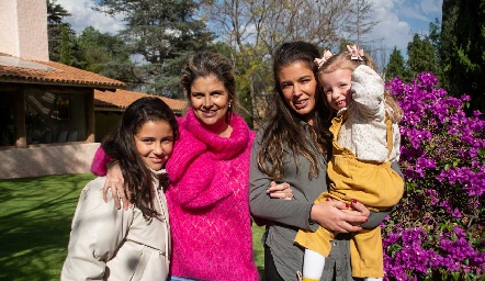  Lu Lebrija, Lourdes López, Sofía López y Sofi Pérez.