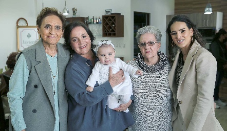  Toyita de Villalobos, Sandra Estúa, Javiera Martell, Picos y Sandra Villalobos.