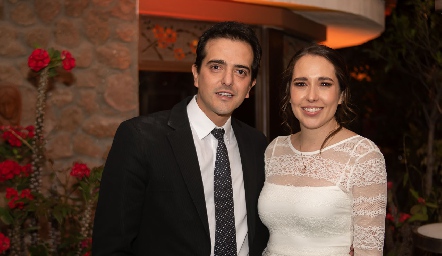 Luis Fernando Lárraga y María Canales ya son esposos.