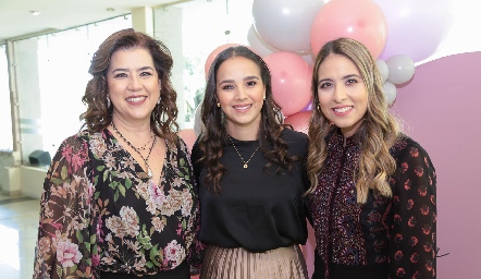  Cristina Galán, Bárbara Mejía y Cristina Kasis.