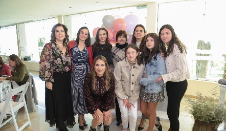 Familia Galán Espinosa, Kinkis Galán, Marifer del Castillo, Bárbara Mejía, Pita Retes, Daniela Rivero, Alexa y Daniela Galán, Cristina Kasis y Valeria Galán.