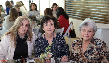  Ana Perogordo, Ana Luisa Mejía y María Cristina Mejía.
