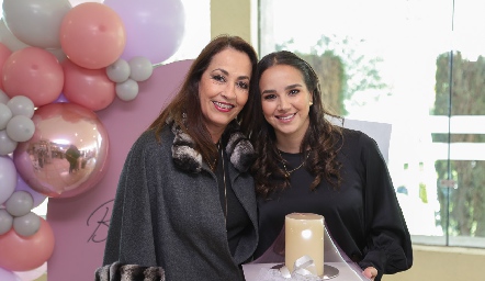  Silvia Medrano y Bárbara Mejía.