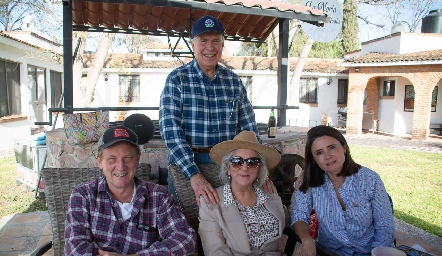  Samuel Clark, Manuel González Carrillo, Magdalena González y Paola Félix.