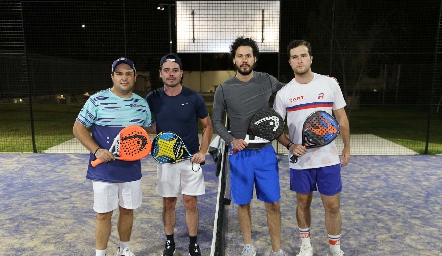  Mauricio Suárez, Miguel Álvarez, Alejandro Navarro y Juan Chalita.