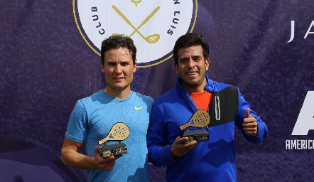  Rueda y Roberto de la Rosa.