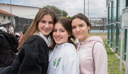  Valentina Von, Anna Astrid y Luciana Urias.