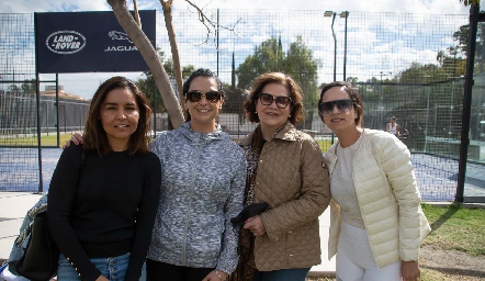  Lorena Torres, Maricel Gutiérrez, Maricel Galindo de Gutiérrez y Paty Estrada.