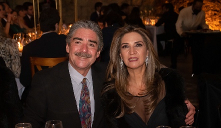  Manuel Álvarez y Lourdes Velázquez.