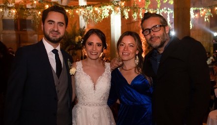  Sebastián Villasana, Ale Ascanio, Karina Iñades y Juan Caros Ascanio.