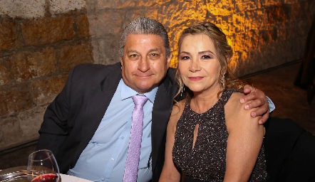  César Manzanilla y Rocío de Manzanilla.