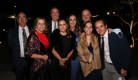 Ricardo Raymond, Martha Malo, Andrés Bárcena, Laura Acosta, Claudia Toledo, Rodolfo Narro, Sofía Torres y Alejandro Sanvela.
