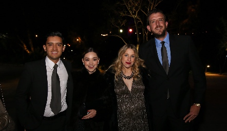  Sergio Naveda, Ximena Contreras, Marigel Villasana y Eduardo Alvarado.