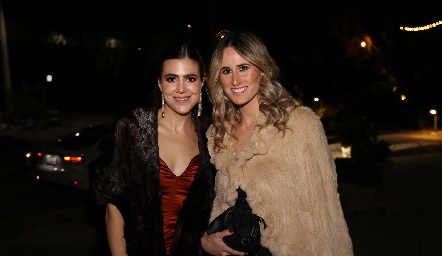  Paola Pichardo y Anna Artuño.