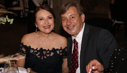  Laura de Villasana y Vicente Villasana.