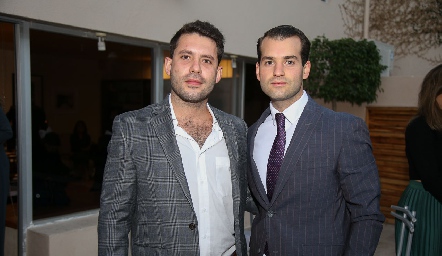  Eduardo Cabral y Pablo Zendejas.